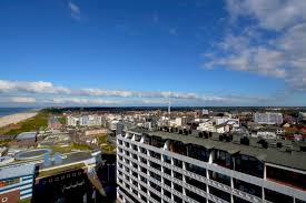 Haus metropol 137 features a balcony and is located in westerland, within just 350 feet of waterpark sylter welle and 350 feet of sylter welle. App 1 305 Haus Metropol Traumhafter See U Landblick Reiko Sylt