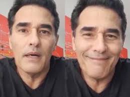 Luciano Szafir desfila com bolsa de estomia na Fashion Week