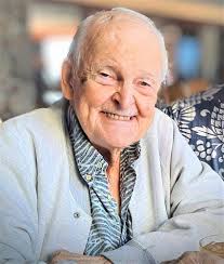 Robert Cool's Instagram, Twitter & Facebook