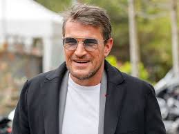 Flavie flament ses révélations sur son aventure avec benjamin castaldi. Benjamin Castaldi Donne De Ses Nouvelles Apres Avoir Evoque Son Absence De L Antenne Tele Star
