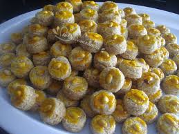 Masukkan tepung jagung ke dalam adunan kacang. Resepi Biskut Kacang Mazola Mat Gebu Resepimee Junotee Com