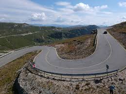 The road is 148 kilometres long. Bicycling Transalpina Pasul Urdele