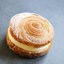 Florent Margaillan On Instagram Tropezienne Sur Une Base De Brioche Feuilletee Caramelisee Tarte Gateaux Et Desserts Patisserie Brioche Feuilletee