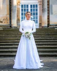 Inside Ellie Goulding And Caspar Jopling S Wedding Celebrity Wedding Dresses Wedding Dresses Gown Pictures