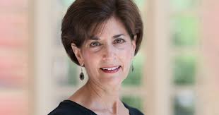 Diane Chandler's Instagram, Twitter & Facebook