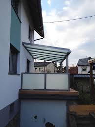 balkonuberdachung mit alu glas gelander balkonuberdachung uberdachungen uberdachung terrasse