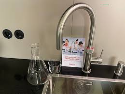 De quooker flex onderscheidt zich door het flexibele gebruik dankzij de uittrekslang. Armatur Flex Voll Edelstahl Pro3 Cube Der Wasserhahn Der Fast Alles Kann Quooker Kuchengerat Von Kuchen Ideen In Giessen