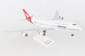 Qantas has just outfitted some a380s with new cabins. Skymarks Qantas 747 400 1 200 W Gear