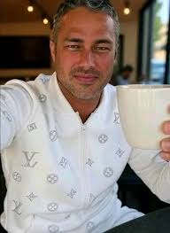 Nobody wished me a happy birthday 😥😥 I feel so lonely ☹️