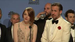 Ryan Gosling Emma Stone La La Land Golden Globes 2017 Full Backstage Interview Youtube