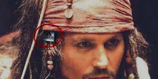 Omg xd naja, ein vogel, der zuviel hülsenfrüchte gegessen hat vielleicht xd. Die Grossten Filmfehler Aus Hollywood Peinliche Patzer Zum Haareraufen Kino De