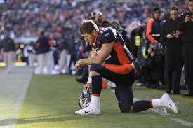 Welcome back to the nfl, tim tebow. Tim Tebow Kneeling Would Have Gotten Different Reaction Than Kapernick Charlotte Observer