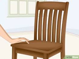 Grattoir en bois ou en métal flexible. Comment Peindre Une Vieille Chaise En Bois 15 Etapes