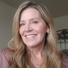 Lisa Stansberry's Instagram, Twitter & Facebook