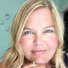 Tracy (@16mthsapart)