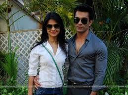Karan Singh Grover With His Wife Jennifer Winget Erial Watchers Jennifer Winget Happy Married Life Quotes Y Happy Married Life