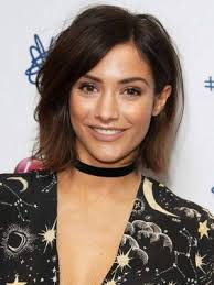 Frankie bridge onstage performing the song missing you during the headlines tour, in 2011. Frankie Bridge Grosse Gewicht Alter