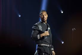 Wayans began his career portraying a pedestrian in i'm gonna git you sucka (1988). Kadry Marlon Uejans Tipa V Teme Marlon Uajans 1500x1000