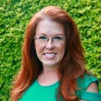 Traci Foreman's Instagram, Twitter & Facebook