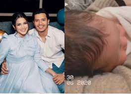 Biodata fattah amin pelakon drama playboy itu suami aku slot akasia tv3. Nur Fatima Aisya Nama Anak Fattah Amin Dan Fazura Belum Sedia Kongsi Wajah Penuh Fatima Masih Muda Sangat Untuk Media Sosial Hiburan Mstar