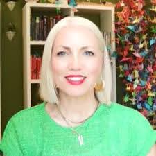 Leigh Huggins's Instagram, Twitter & Facebook