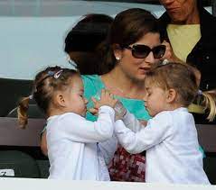 See more ideas about federer twins, roger federer family, roger federer. Geburt Doppelte Zwillinge Sind Sehr Selten