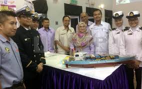 Pengaturan wilayah negara meliputi wilayah daratan, perairan dalam, perairan kepulauan dan laut teritorial beserta dasar laut, dan tanah yang ada di bawahnya, serta ruang udara yang ada di atasnya, termasuk seluruh sumber kekayaan alam yang terkandung di dalamnya, untuk memberikan kepastian. Pelajar Selami Ilmu Sains Maritim Di Lima 19