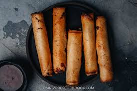 Spring roll wrapper or lumpia wrapper is a pastry used in making the popular spring rolls. Lumpia Shanghai Filipino Spring Rolls Omnivore S Cookbook