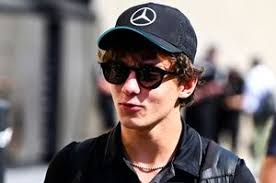 Forma-2: Horrorbaleset után holland győzelem a bakui főfutamon!