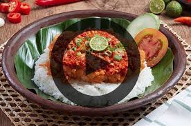 Bukin ayam geprek sambal matah yuk, ma! Ngapain Beli Kalau Ada Resep Ayam Geprek Sambal Bawang Maknyus Ini Semua Halaman Sajian Sedap