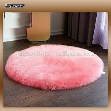 Alt rosa echt fell lamm. 100 Schaffell Runde Echte Rosa Fell Teppich Buy Pelz Teppich Schaffell Teppich Rosa Schaffell Teppich Product On Alibaba Com