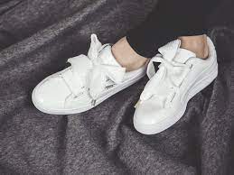 Mixing the world of sports and lifestyle, puma's innovative products successfully fuse the creative influences from the world of sport and fashion. Puma Basket Heart Patent 363073 02 Weib Fur 44 50 Sneakerstudio De