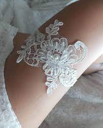Jarretieres D Ivoire Jarretiere De Mariage Jarretiere Toss Accessoires De Mariage Dentelle Jarretiere Jar Accessoire Mariage Accessoire Mariee Jarretelles