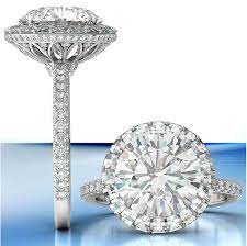 The Famous Ring Of Fire Was Created By Bez Ambar Who Has Designed A Stage To Highlight A Beautiful Cen Designer Diamond Jewellery Jewelry Jewelry Inspiration