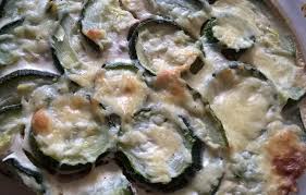 Gratin De Courgettes A La Viande Hachee Et Aux Champignons Recette En 2020 Gratin De Courgettes Recette Gratin Courgette Recette Gratin