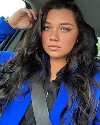 Life lately! 👩‍❤️‍💋‍👨🩷👯‍♀️☕️🥩💐📋