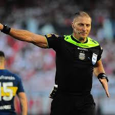 Статистика нестор питана по красным и желтым карточкам. Nestor Pitana Dirigira La Final De La Copa Superliga