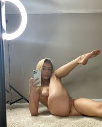 foot fetish  funny cocks & best free porn: r34, futanari, shemale, hentai,  femdom and fandom porn