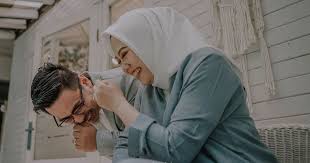 Check spelling or type a new query. Jika Teman Wanita Mempunyai 5 Sikap Ini Anda Harus Segera Meminang Dirinya