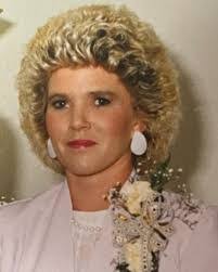 Danielle Dull's Instagram, Twitter & Facebook