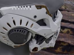 Artstation Sci Fi Helmet Michael Weisheim Beresin In 2020 Robots Concept Helmet Concept Robot Concept Art