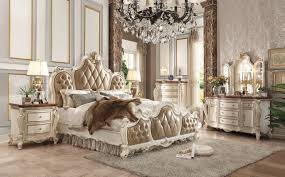 Get discount offers on modern bed, contemporary bed, italian beds, berlin bed, hamptons bed, aron bed, japanese bed, queen bed, mahogany lacquer bed and other latest style bedroom sets. Traditional Antique Pearl White Tufted Leather Bed 4pc Bedroom Set W Cherry Tops