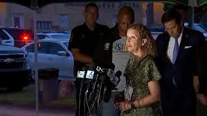 Surfside, florida collapse felt like an earthquake, one witness said. 51idykqlynxp6m