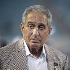 Транскрипция и произношение слова arthur в британском и американском вариантах. Arthur Blank