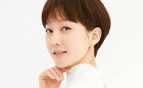 Yum Jung-ah depicts twisted maternal love