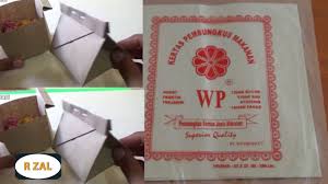 Bahkan kita tidak jarang memakai kertas koran buat alas atau bungkus gorengan. Hanya Dengan Kertas Minyak Cara Membuat Bungkusan Minimalis Dari Kertas Minyak Youtube