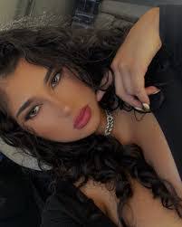 Anna Casarez's Instagram, Twitter & Facebook