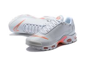 Pin On Sneakers