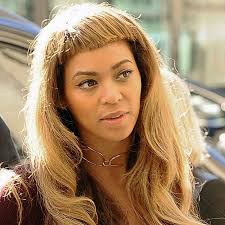 Jemima kirke was among a group of big names who have starred in new performance art film picasso baby by hip hop star jay z. Beyonce S Short New Bangs Beyonce S New Haircut