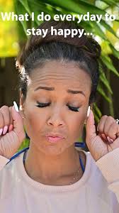 This is how #ZumbaInstructor (and all around baddie) Loretta Bates keeps  the vibes happy every single day. 😍